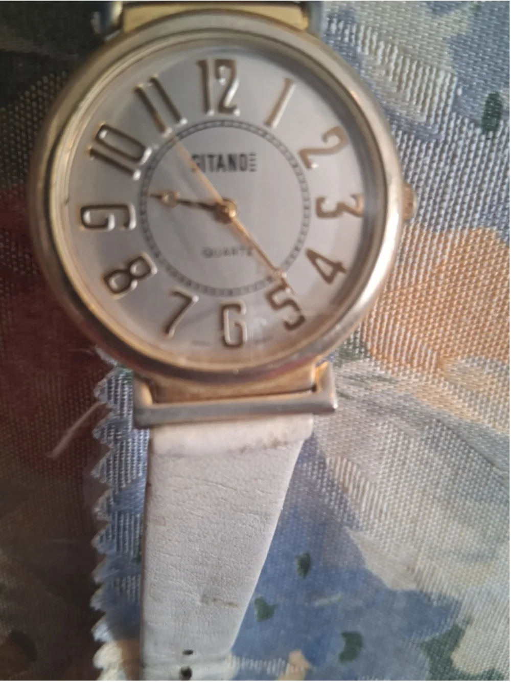 (Parts)Gitano Quartz Analog Wristwatch White Leather Band Gold Tone Case